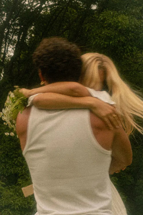 Joie d’une rencontre d’âme après un soin pour attirer l’amour